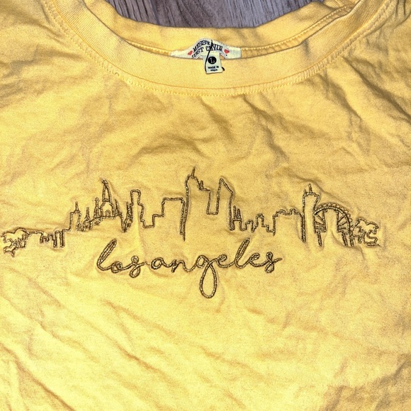 Los angeles crop top - Picture 2 of 3